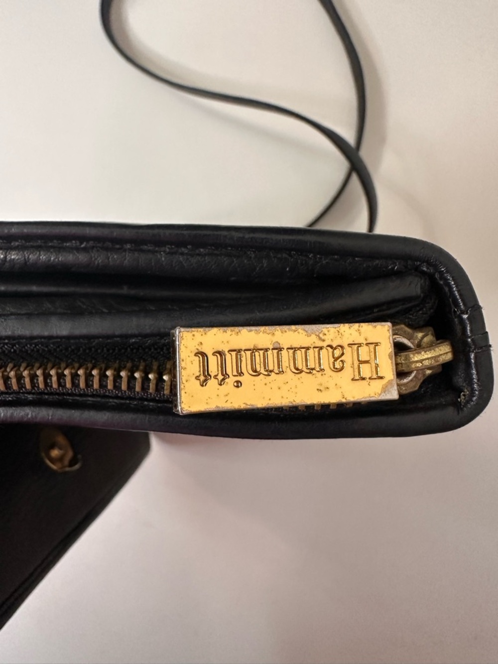 Hammitt Black Leather Crossbody Bag with Red Suede Interior Removable Strap - Picture 11 of 14